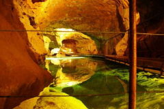 a5587611242907493-8697